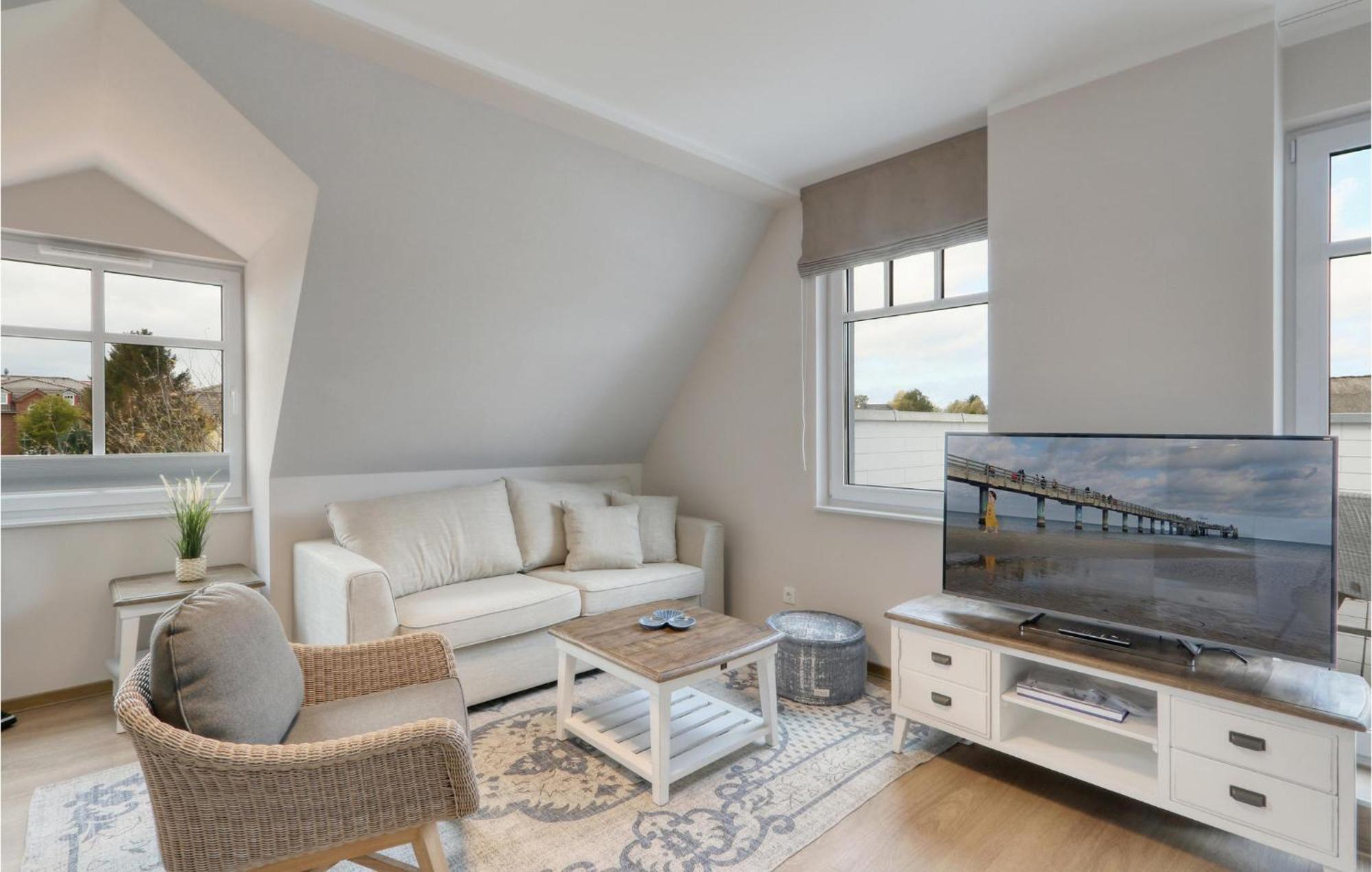 Amazing apartment in Ostseebad Boltenhagen with 1 Bedrooms, Sauna&WiFi Buitenkant foto