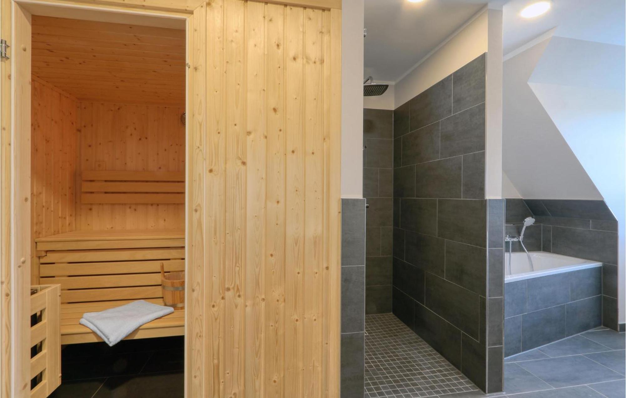 Amazing apartment in Ostseebad Boltenhagen with 1 Bedrooms, Sauna&WiFi Buitenkant foto